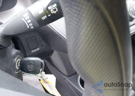 2016 Toyota Rav4 Le z USA, uszkodzony, nr VIN 2T3BFREV5GW492692